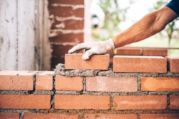 How Does Red Brick Quality Impact Walls and Foundation 