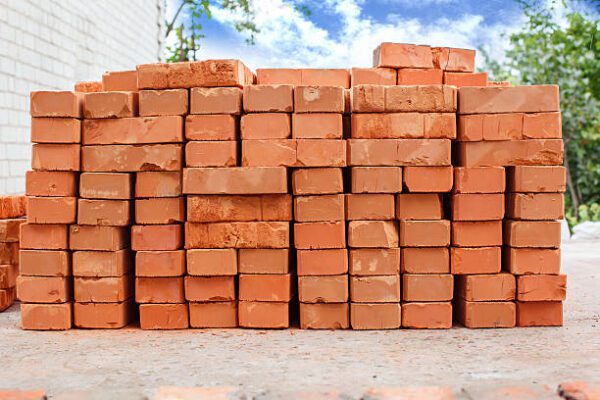 How Does Red Brick Quality Impact Walls and Foundation